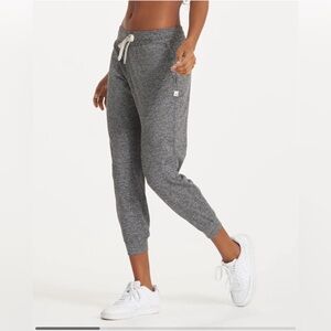 Heather charcoal Vuori joggers